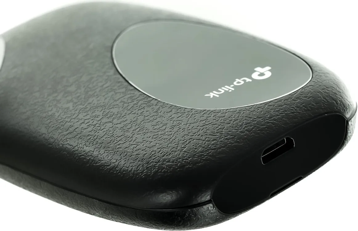 4G/3G Роутер TP-Link M7000***; 4G, 3G, GSM, GPRS, EDGE, UMTS, LTE, WiFi; 150 Мбит/с; аккумулятор 2000мАч; встроеннае антенны; micro-USB