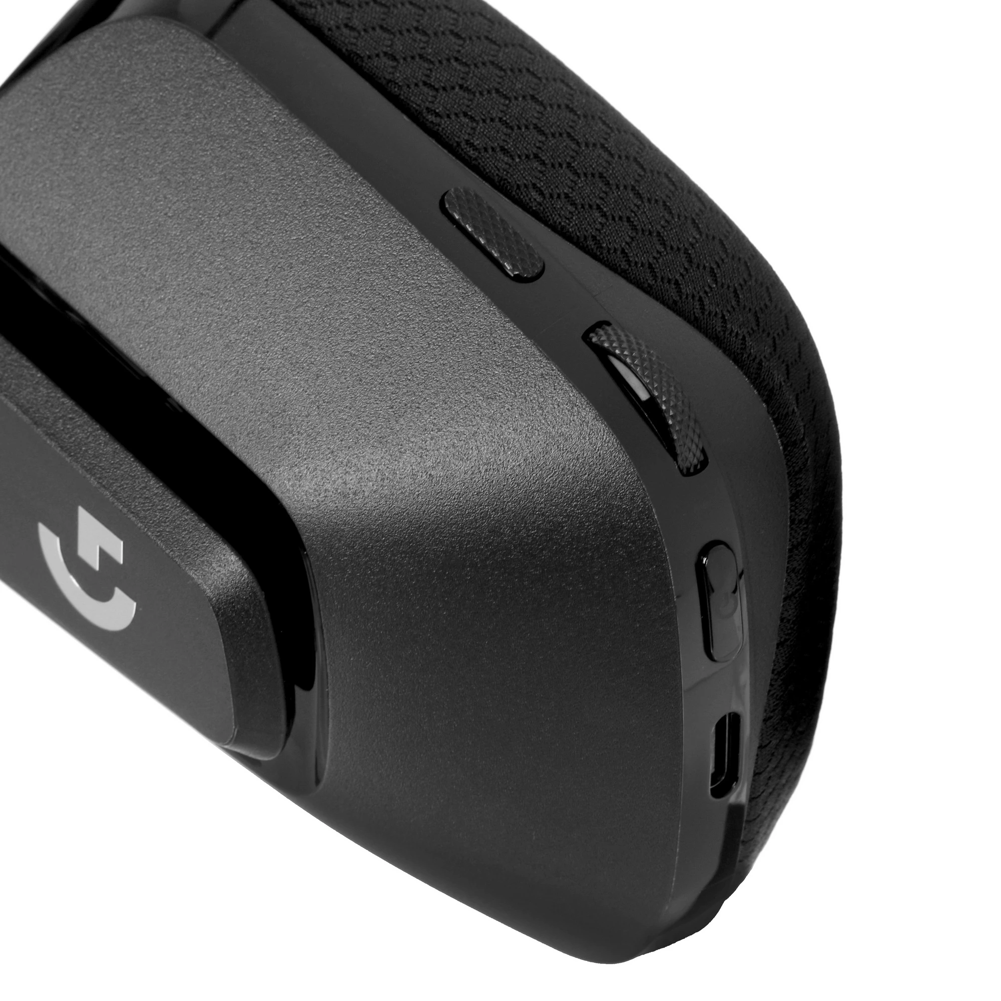 Гарнитура беспроводная Logitech G733 LIGHTSPEED Black (981-000866); игровая; 2.4 Ггц; оголовье; 20 - 20 000 Гц; 39 Ом; виртуальный звук 7,1; 29 ч; вст