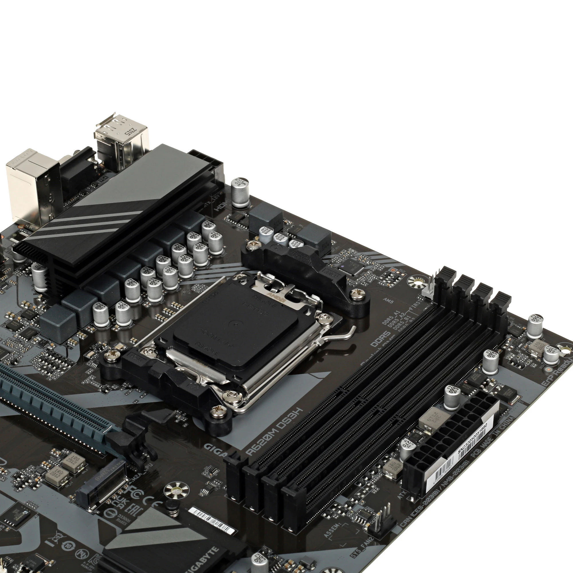 Материнская плата Gigabyte A620M DS3H; Socket AM5; mATX; AMD A620; 4хDDR5(8000); 1xPCI-E x16; 1xPCI-E x1; 1xVGA; 1xHDMI; 1xDP 4(SATA 6Gb/s); Realtek 7