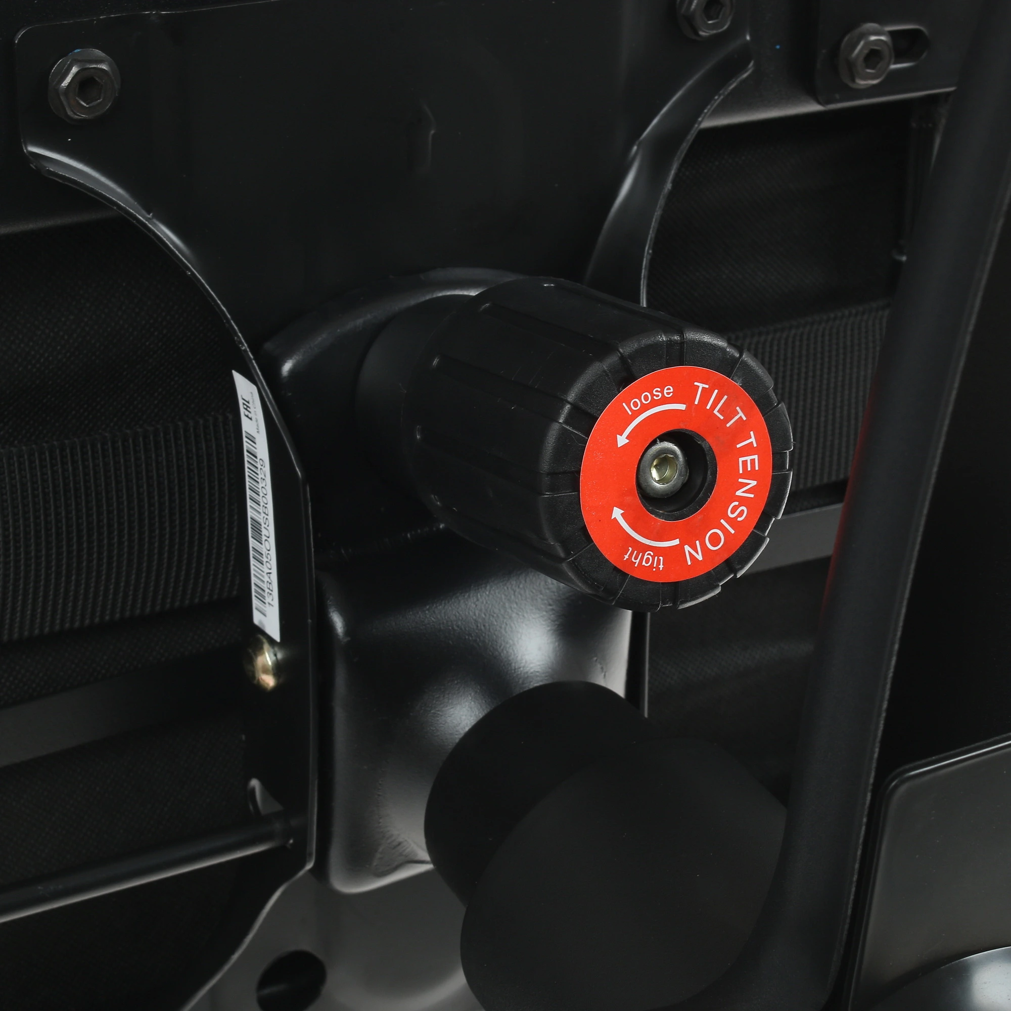 Кресло для геймеров Cougar OUTRIDER S Black (CU-OUTSB***); иск. кожа; регулировка подлокотников 4D; чёрный; 80 мм (класс 4); нагрузка до 120 кг