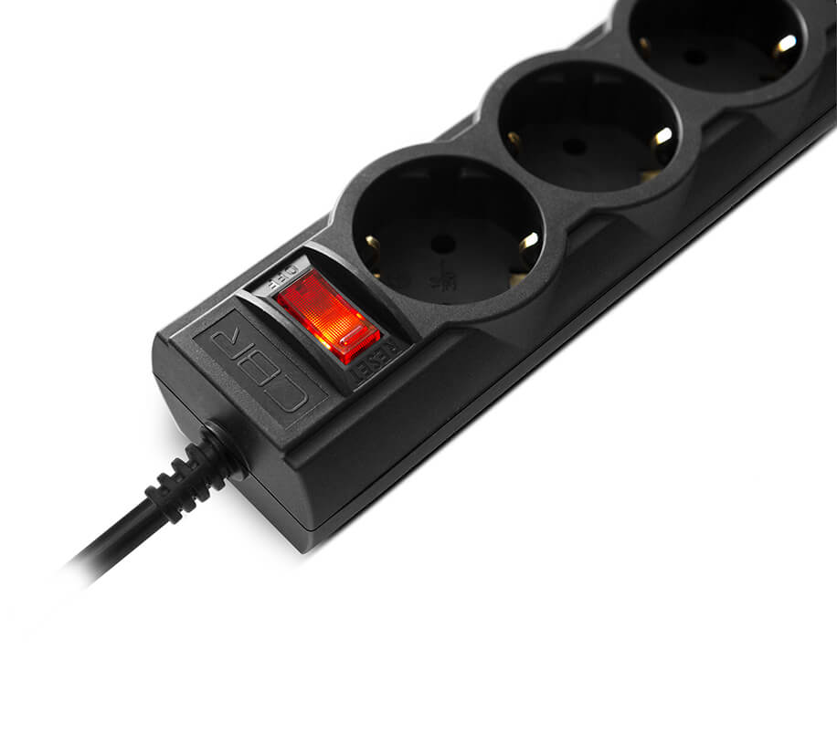 Сетевой фильтр CBR CSF 2505-3.0 Black PC; 3,0 м; 5 евро-розеток; 10 А; 2200 Вт; 90 Дж; черный