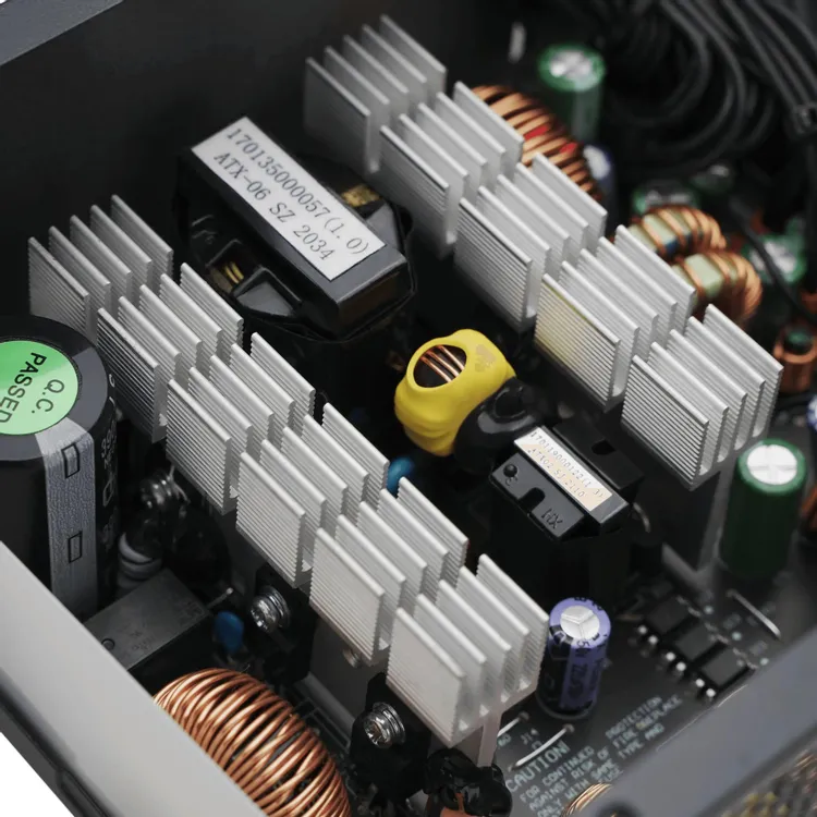 Блок питания 750 Вт DEEPCOOL PF750 (R-PF750D-HA0B-EU***), черный, ATX, 1x24 pin, 2x4+4 pin, 4x6+2-pin, 6xSATA, 2xMolex, APFC, 120 мм, RET