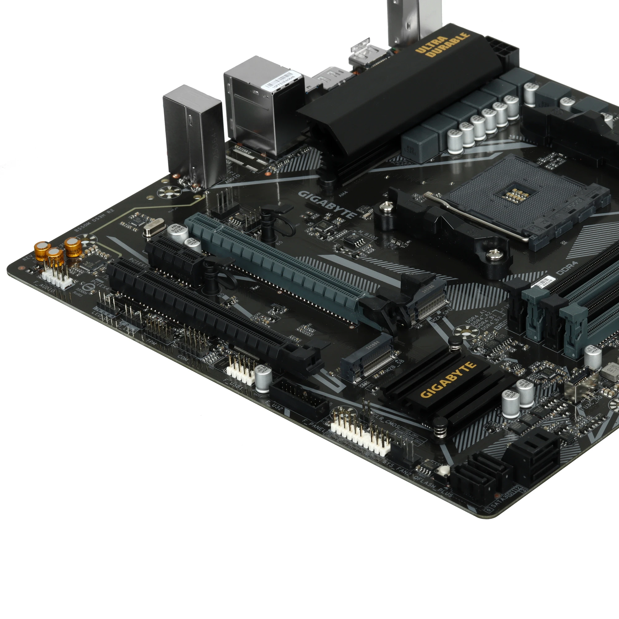 Материнская плата Gigabyte B550M DS3H R2; Socket AM4; mATX; AMD B550; 4хDDR4(3200); 2xPCI-E x16; 1xPCI-E x1; DVI; HDMI; 4(SATA 6Gb/s); Realtek 7.1 aud