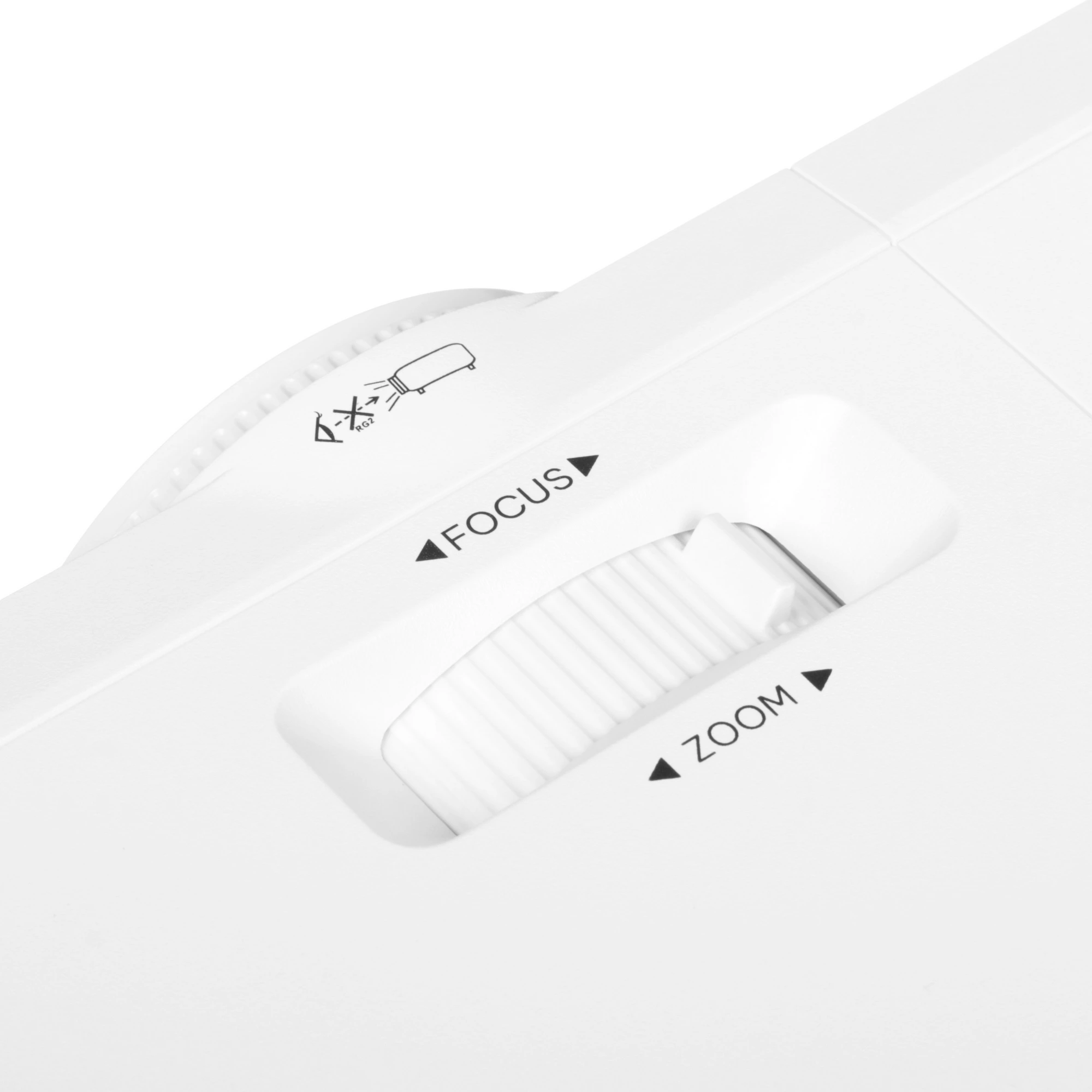 Проектор Infocus (IN0004SL); DLP; 1024 х 768; 4:3; 4000 люмен; 30000:1; VGA, HDMI, S-Video, USB; белый